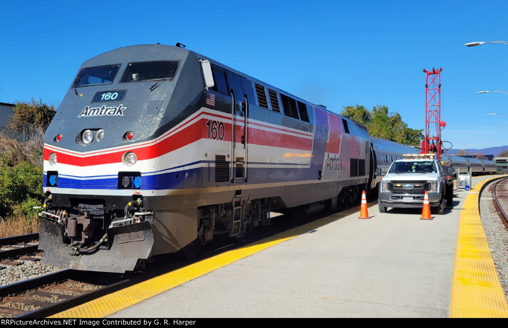 AMTK 160, the Pepsi can unit, on train 151 arrives Lynchburg with drill apparatus on the platform, reportedly taking soil samples